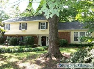 300 Lansdowne Rd, Charlotte, NC 28270