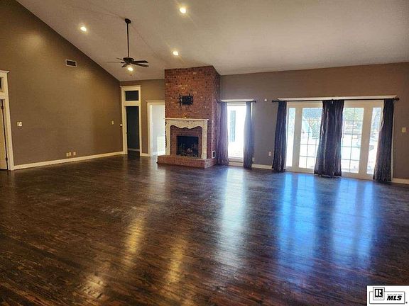 2nd image of 44 Pecan Dr