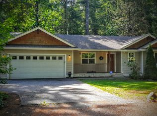 7877 Chateau Rd, Maple Falls, WA 98266
