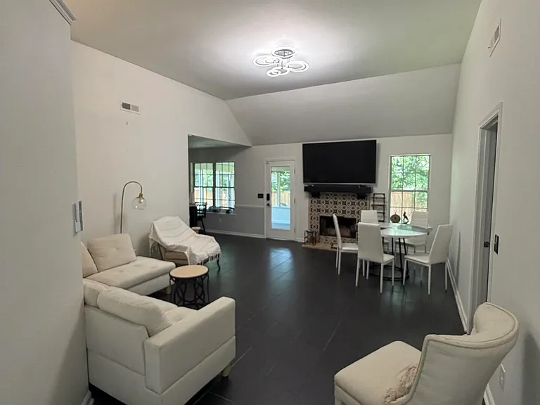 8012 Rockhampton Cir — Photo 27