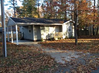 6413 Maple Rd, Quinton, VA 23141