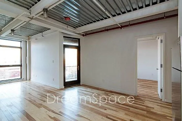 Rented by Dream Space Realty | media 10