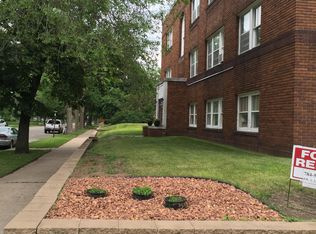 203 16th St S APT 204, La Crosse, WI 54601