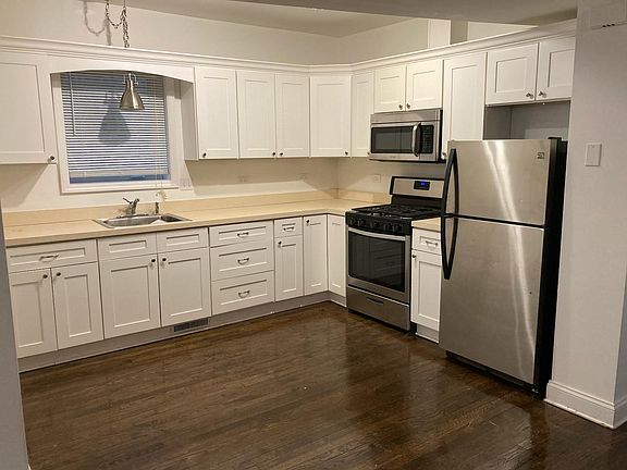 Lots of cabinet space