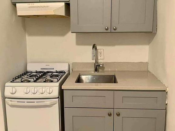 4th image of 318 E 34th St #1A1