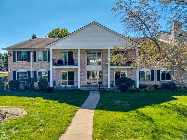 14211 Ivanhoe Dr #2-169, Sterling Heights, MI 48312