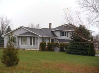 662 Lapham Mills Rd, Peru, NY 12972