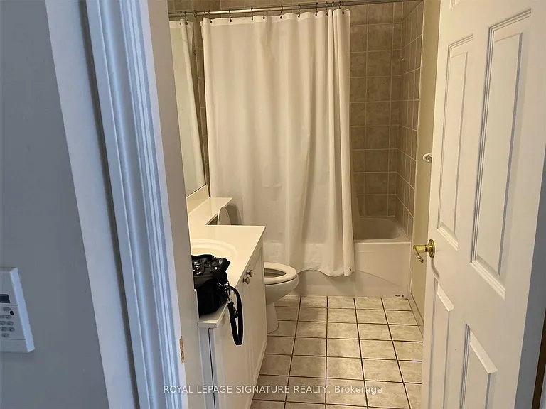 25 Kingsbridge Garden Cir #2811 — Photo 10