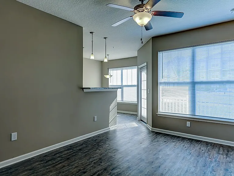Cambridge Oaks II Apts — Photo 15