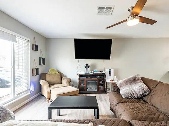 4th image of 11607 Oak Trl