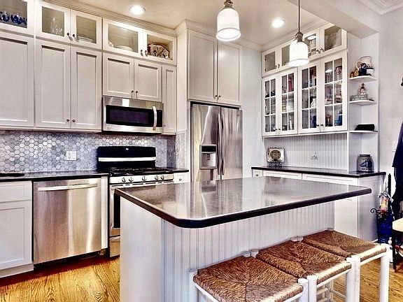 2nd image of 7 W 92nd St APT 73