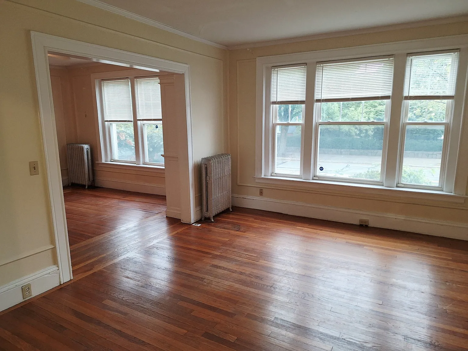 1 bed, 837 sqft, $1,700 — Photo 3