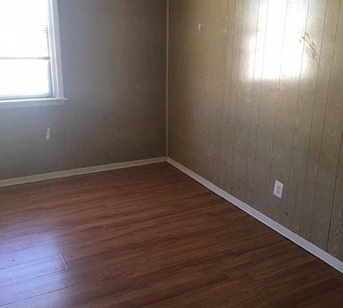 Middle Room