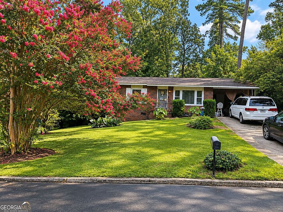 1st image of 127 Ellendale Ln NW
