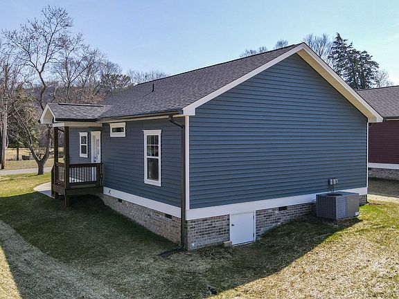 5th image of 1492 Parker Ave SW Lot 2
