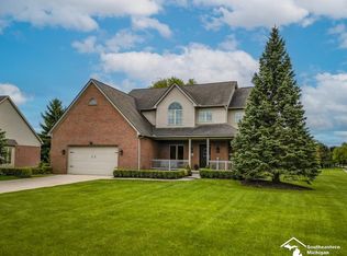209 Orleans Ave, Monroe, MI 48162