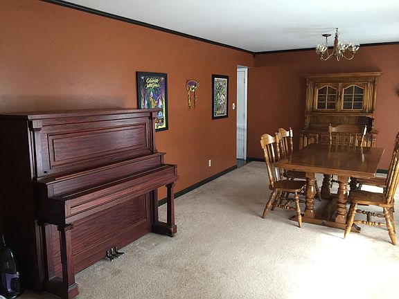 Living Room / Dining Room