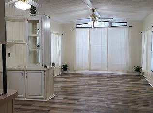 10 Lakeview Dr, Holden, ME 04429