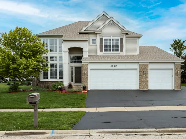 5970 Lucerne Ln, Lake In The Hills, IL 60156