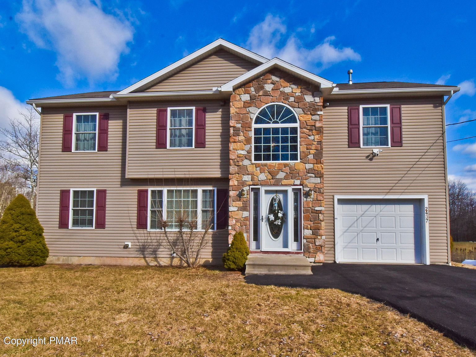 2437 Grey Birch Ln, Long Pond, PA 18334 MLS PM103898 Zillow