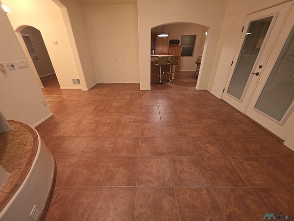 4th image of 2915 Hook Rd SE