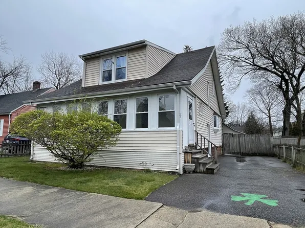 93 Farnsworth St, Springfield, MA 01107