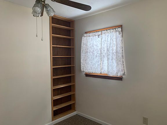5th image of 333 Sweetman St
