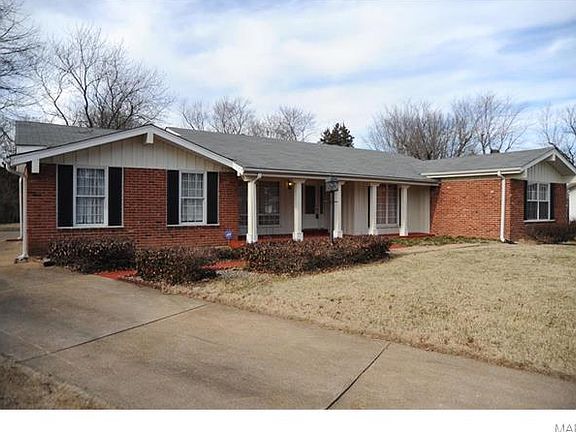 2nd image of 12995 Whitecliff Ct