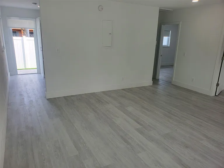 70 NW 13th Ave #2 — Photo 10