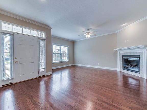 4th image of 800 Poets Corner Way
