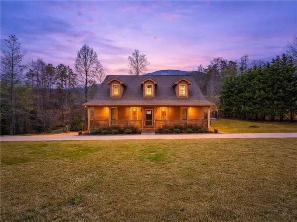 32 Bern Vis, Cleveland, GA 30528