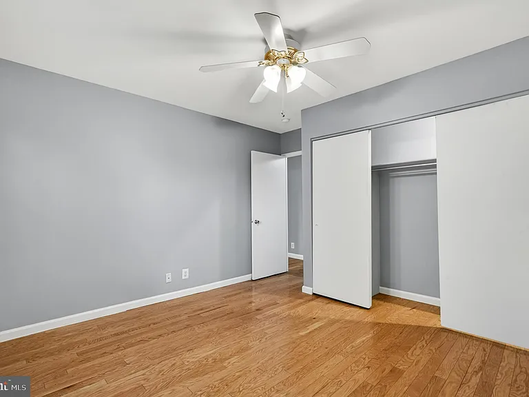 2812 S Wakefield St #D — Photo 18