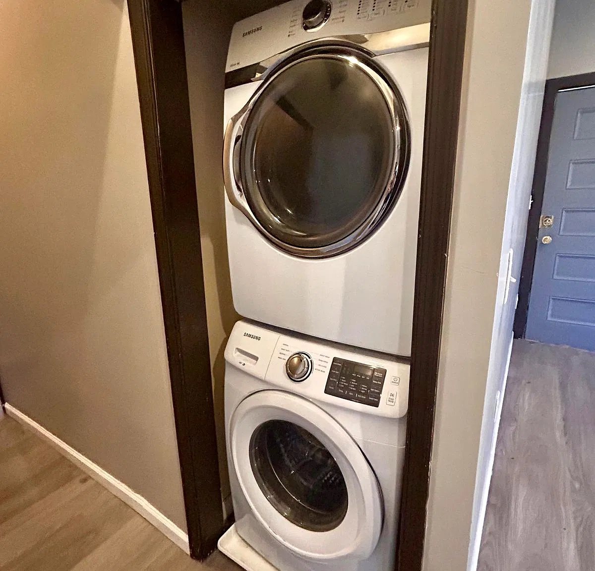 2 bed, 1700 sqft, $1,350 — Photo 2