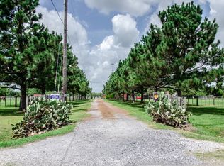 11570 Labelle Rd, Beaumont, TX 77705