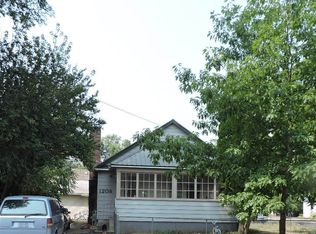 1208 8th St, La Grande, OR 97850