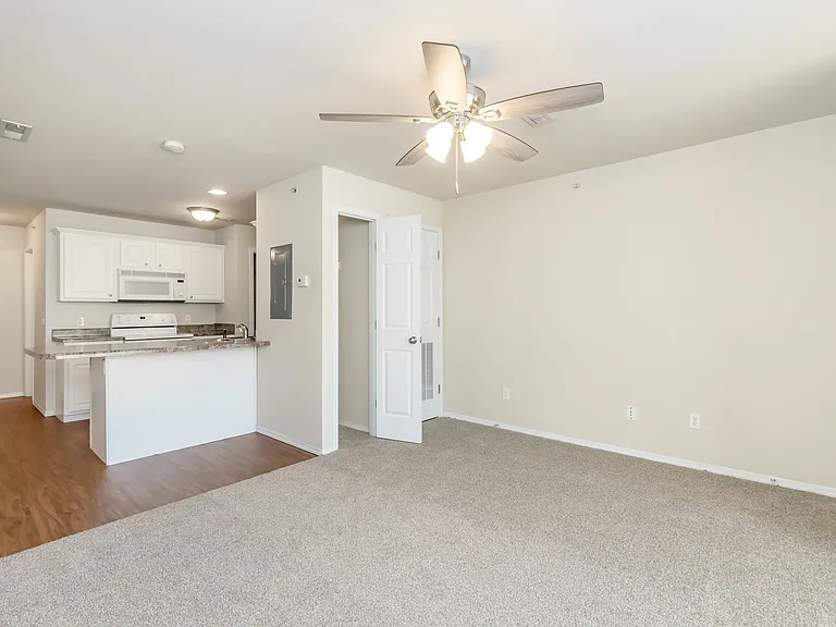 Marion Park Apartments Studio