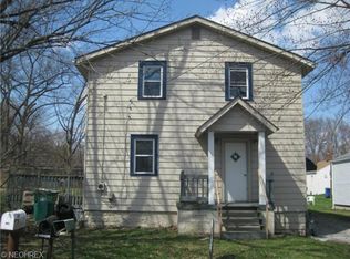 Falcon Ave, Akron, OH 44319