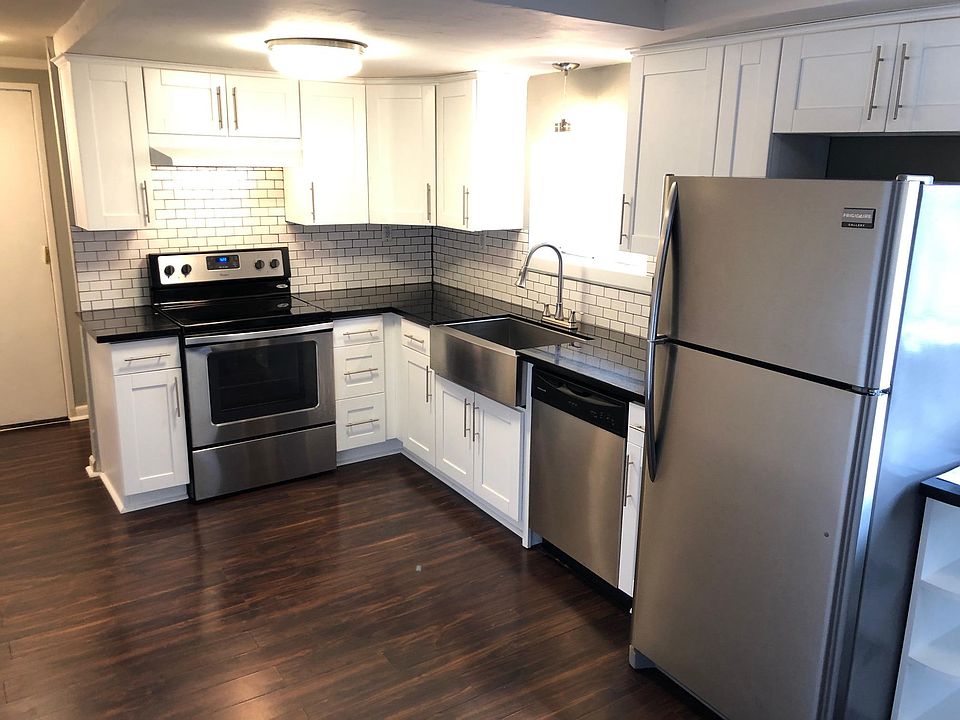 1st image of 5515 8th Ave NW