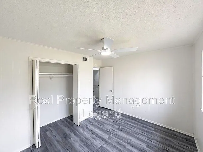 1021 Irene Dr — Photo 3