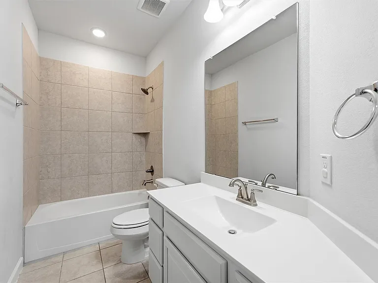 1303 Gardenia Dr — Photo 26
