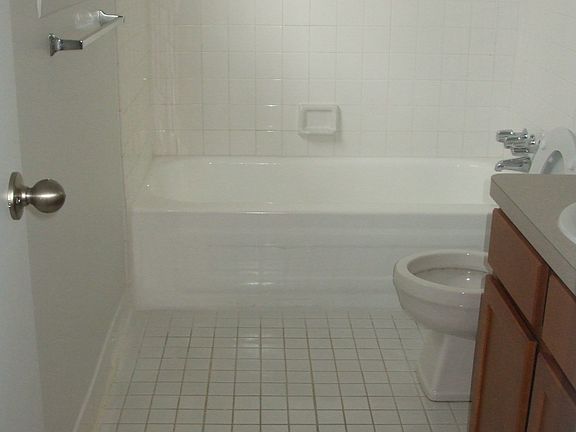 upstairs full bath