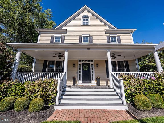 3rd image of 100 Ravello Ct