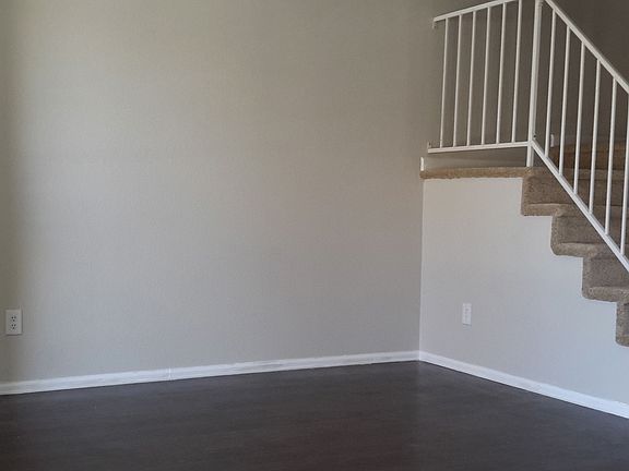 4th image of 1599 S Ivory Cir Unit E