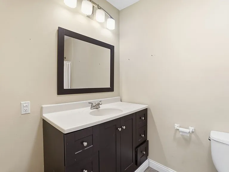1220 Louden St — Photo 22