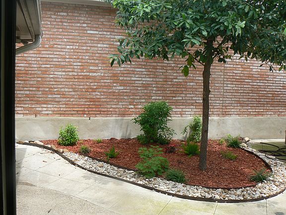 3rd image of 6219 Meadow Grv