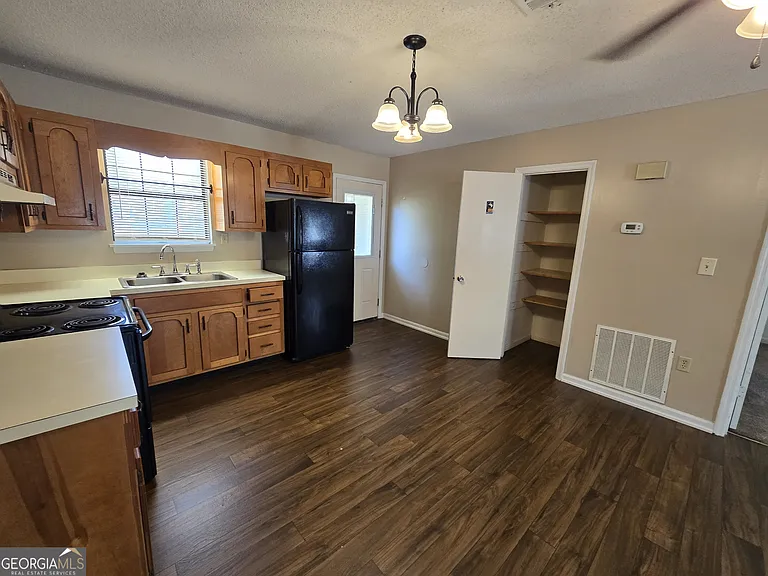 403 E Lawnwood Ave — Photo 9