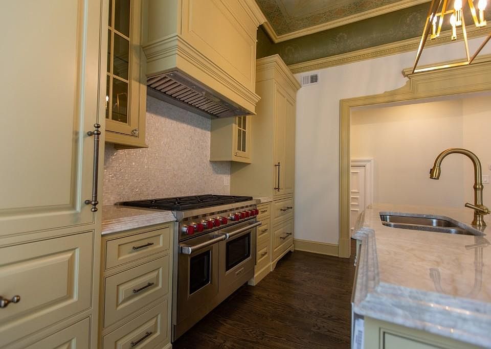 1st image of 510 W Wrightwood Ave #2