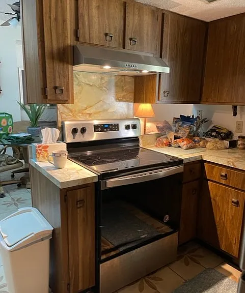 629 Madrid Ave — Photo 11