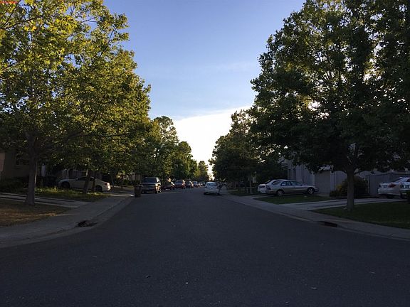 4th image of 2200 Yarnell Way