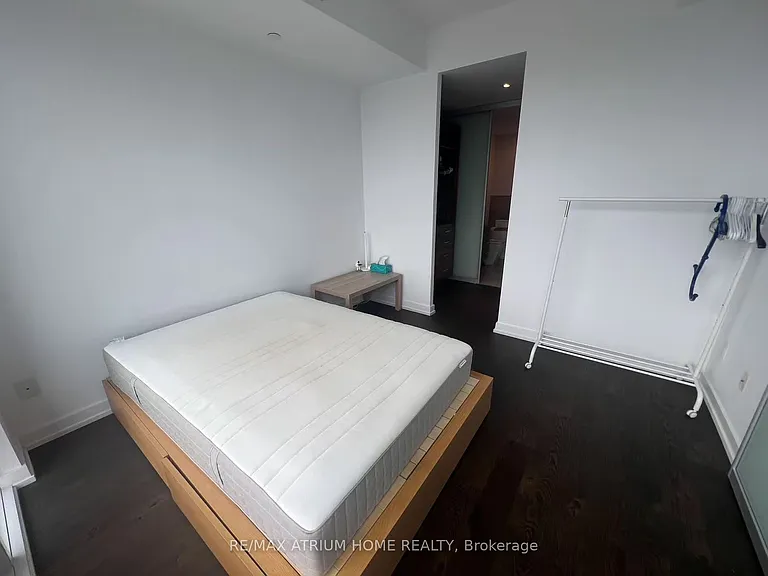 488 University Ave #3606 — Photo 5